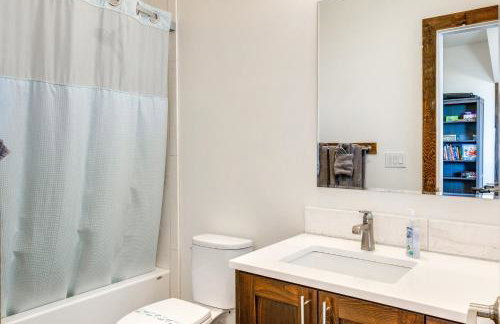 Oceanfront Home with Hot Tub, Sauna, 8 Mi to Newport - Foto 23