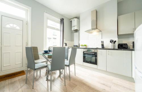 Sheffield Contractors and MONTHLY Stays 3BR 3 Bath house Managed by Chique Properties Ltd - Foto 31