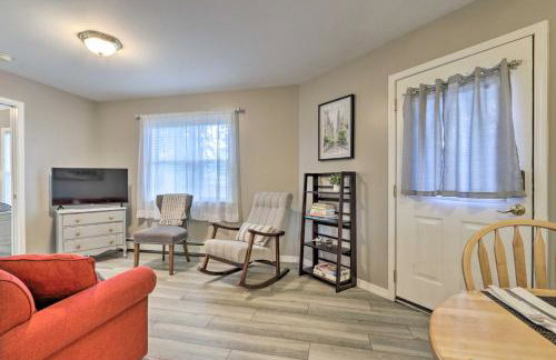 Centrally Located South Hill Apartment with Smart TV - Photo 4