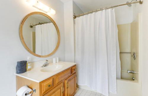 3 min to Mt Snow with FREE Shuttle! Family-Size fun, Wood fireplace, 2 living rooms, Arcades - Foto 19