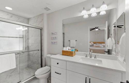 Newly Remodeled 4BD/4BA Townhouse-Regal Palms Resort Near Disney - Foto 16