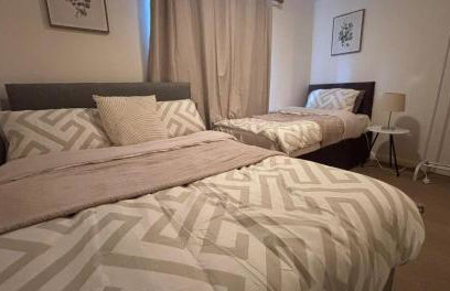 Cosy 2 Bedroom House - Large Driveway, EV Socket, WiFi, Contractor & Leisure Stays - Foto 22