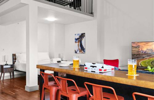 Chic and Comfy Unit w Free Parking Medical District - Foto 10