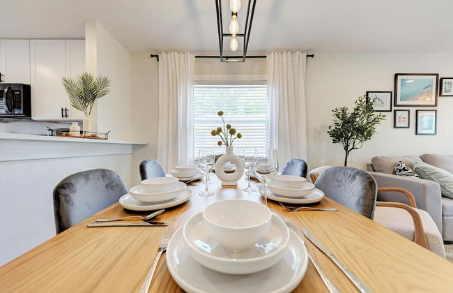 Charming Florida Beach Home w King Bed Patio - Photo 31