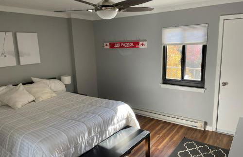 2 BR, 2 Bath Condo on the slopes with night skiing! - Foto 9