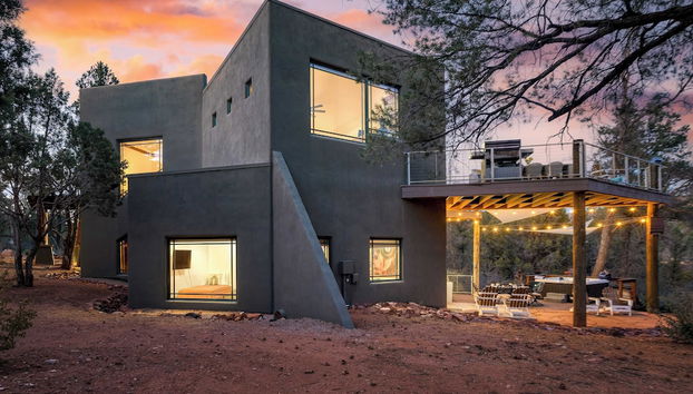 Pool Table + Hot Tub + Scenic Views Cathedral View by Avantstay - Foto 2, Interior
