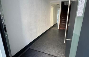 Luxus-Apartment im Herzen von Ludwigsburg - - WLAN - Klima - 24h Check-In - Waschmaschine - Terrasse - 200m vom Schloss und vom Ludwigsburger Marktplatz - - - Foto 30