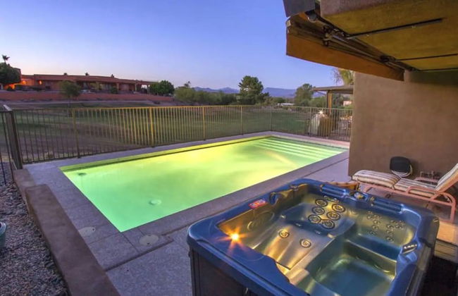 Luxe 4 Bdrm W/pool and Spa on Golf Course Lot! - Foto 32