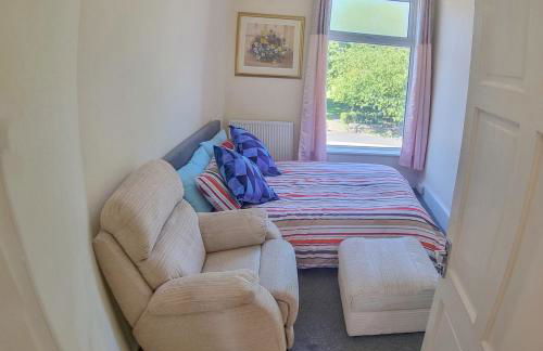 2 Bedroom 4 Beds Family Flat Free Parking Fast Wi-Fi Self-Check-in Cosy Spacious - Foto 2