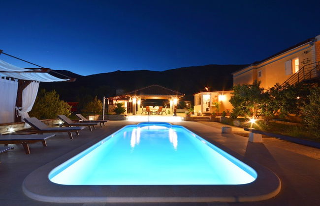 Villa in Kastel Luksic Near the Beach - Foto 40