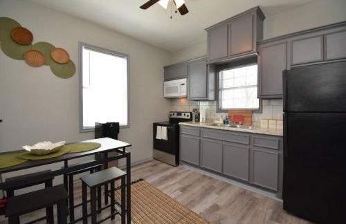 SuperValue Suite #9 @ East End Revitalized - Foto 3