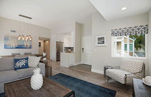 Chic Upstairs Condo Steps from Strands Beach - Foto 11