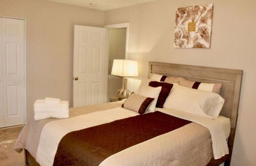 Cheerful 2 bedroom townhouse with indoor fireplace - Foto 1