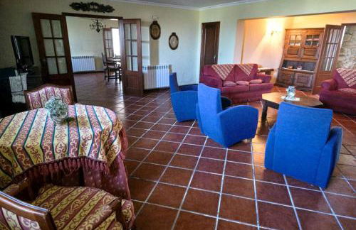 19th Centry Farmhouse Getaway - Sleep 12-14 W/pool - Foto 13