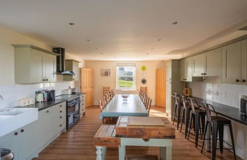 Heddwch - Beach House in Heart of Broad Haven for 14 - Photo 4