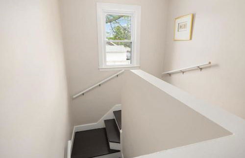 Cozy Mid Century Oasis with 2 KING beds - Foto 47