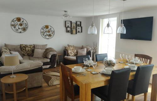 Waterfront Location, Balcony, Sea Views, Free Parking - Foto 16