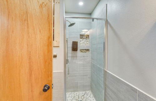 Less Than 1 Mi to Skiing Family-Friendly Red River Haven - Foto 15