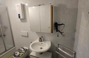 Ferienwohnung, Apartment, Monteurwohnung mit Klimaanlage Wettin-Löbejün - Foto 19