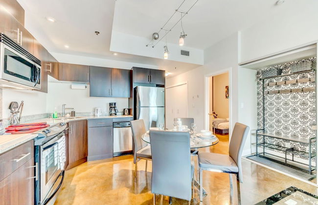 Luxury Condo With City Views Near Stampede Park - Photo 9