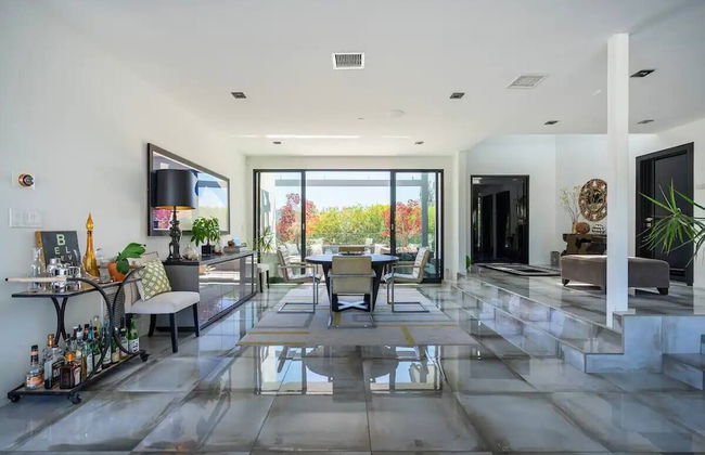 Troy Dr - Sleek & Modern Hollywood Hills Home With Stunning Views - Foto 35