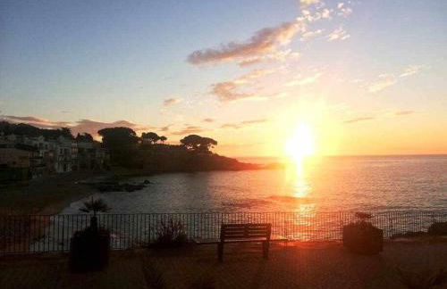 Beachfront Calella Duplex - Foto 22