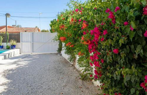 Villa Paloma with private pool, located 350m to the sea and tram station! - Photo 46