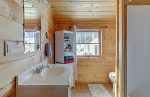 2 Mi to Skiing Casper Cabin with Mtn Views! - Foto 20