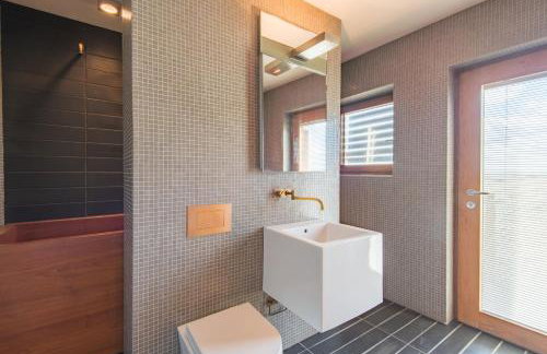 Fog Signal Building by Bloom Stays - Photo 3