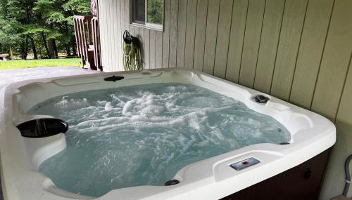 Spacious Catskills Home with Covered Hot Tub - Foto 5