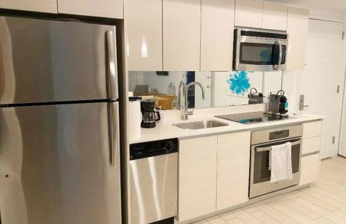 Elegance in Miami Beach, Kitchen & Views -A - Foto 1