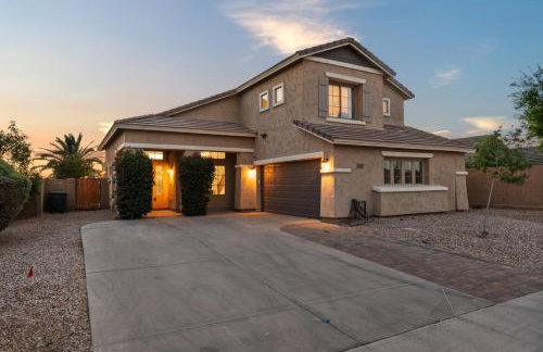 Serenity Splash Upscale Stay Pool Game Lounge - Foto 53