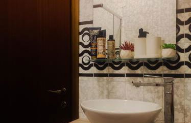 LFSUITE LuganoLake Terrazza Spiaggia privata Parking WI-FI Netflix - Foto 6