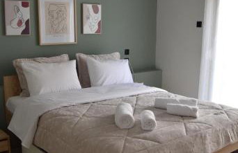 Pnoe Apartments - Photo 8