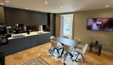 Romeo's Arch - Luxury Apartment with Private Parking - Foto 2