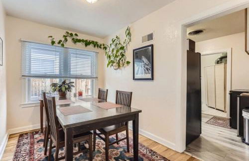 Cozy Duplex near Hospitals and Cherry Creek in Denver - Foto 9