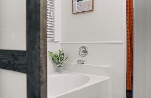 ATL Patio Paradise Pool, HotTub, Theater, GmRm, B-Ball - Foto 45