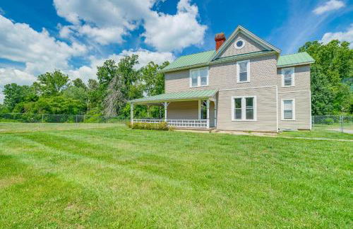 Mtn Views and Idyllic Setting! Clifton Forge Retreat - Foto 37