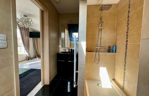 Le manoir Obernois - 5mn du centre - 10 pers. - Foto 3