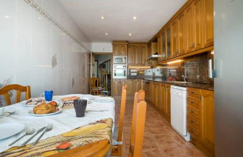 Basketball court, pool, BBQ, gardens, seaviews - Foto 21