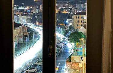 Vicino al mare sulla pista ciclabile - Foto 1