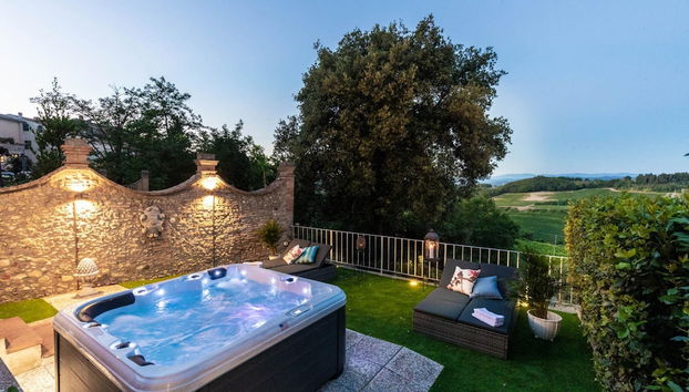 Villa Chianti, your Secret 4 Bedrooms Retreat with View over the Vineyards in Marcialla - Foto 2, Camera