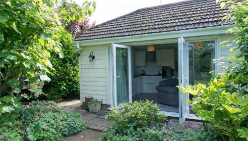 Luxury Self-Catering and Sauna - Oaks Rest - Foto 5, Garden, Garden view