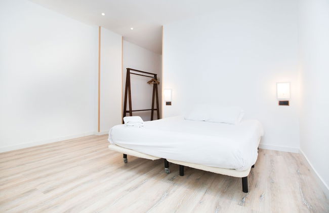 AinB Las Ramblas Colón Apartments - Foto 9