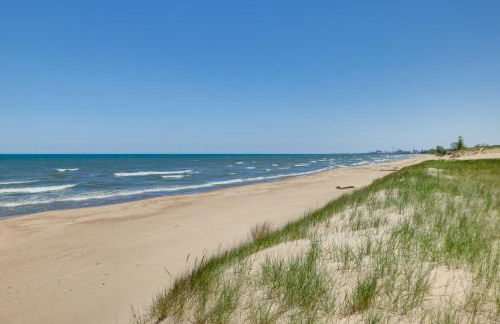 1 Mi to Indiana Dunes Natl Park Home with Patio! - Foto 3