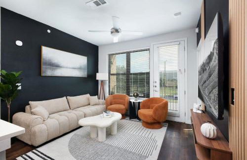 Cozy 2BR-w Parking, Near Rvrwalk, Dome & Conv Ctr - Foto 1