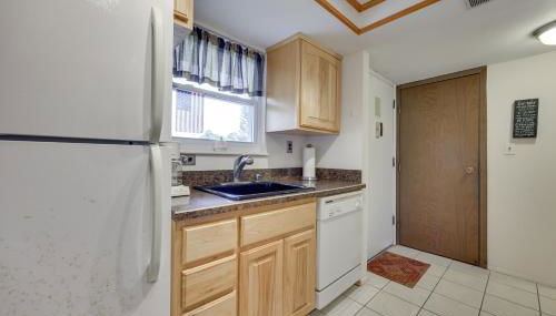 Riverfront Weleka Condo with Dock and Pool Access - Foto 4