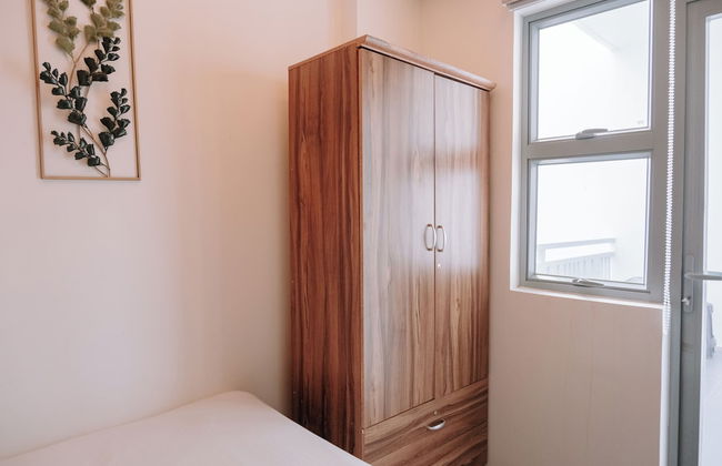 Stylish 1BR City Apartment - Photo 3