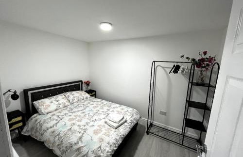 Cosy newly built Self-contained garden flat - Foto 10