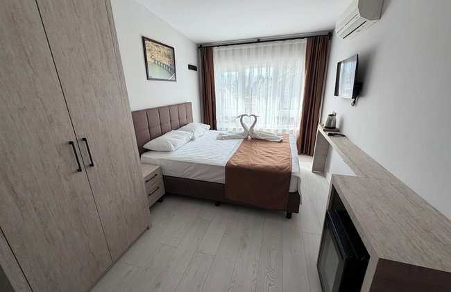 ALTINAY HOTEL - Photo 9